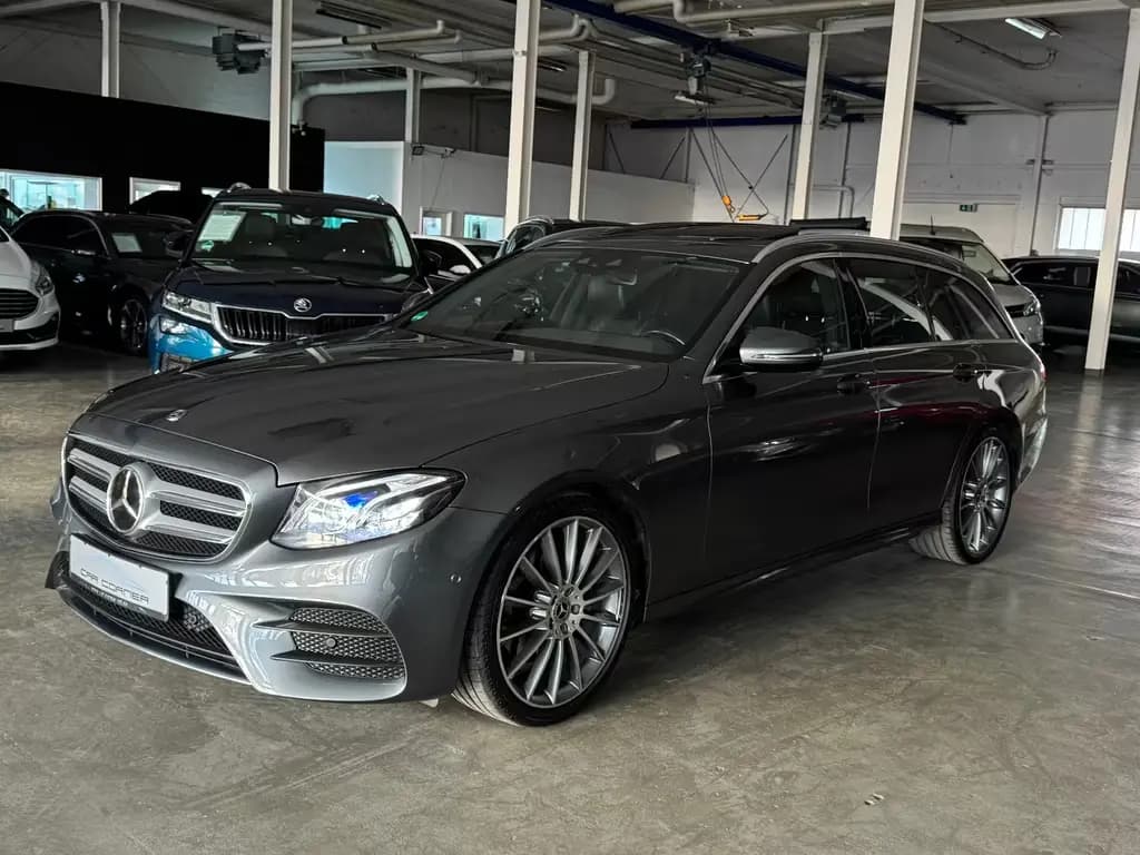 Main__Slider__Photo:Mercedes-Benz E 250 T 9GT 2X AMG LINE DISTRONIC MEMORY 20 ZOLL 03/2018-0