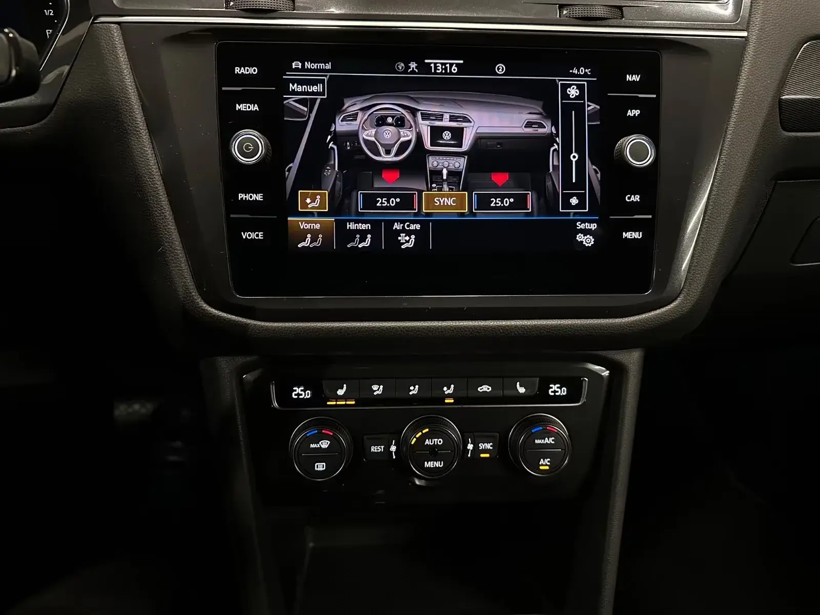 Main__Slider__Photo:Volkswagen Tiguan Allspace 09/2021-1
