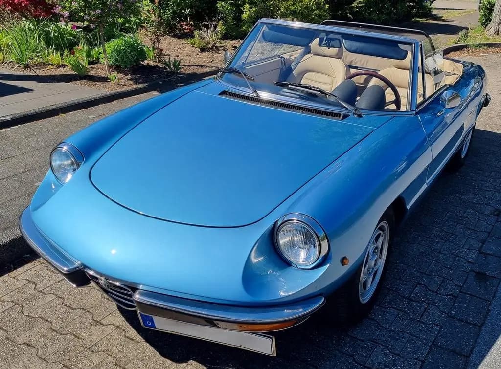 Main__Slider__Photo:Alfa Romeo Spider Veloce 2000 06/1981-0