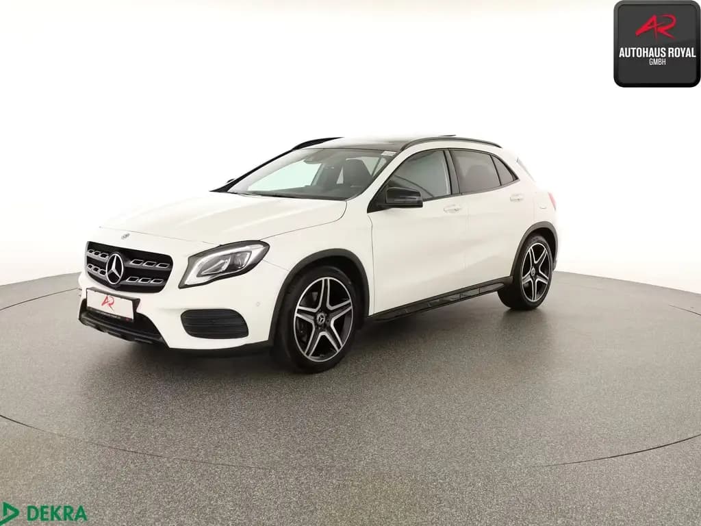 Main__Slider__Photo:Mercedes-Benz GLA 220 4M AMG NIGHT PANORAMA,AKT.PARKASSIST,AHK 11/2019-0