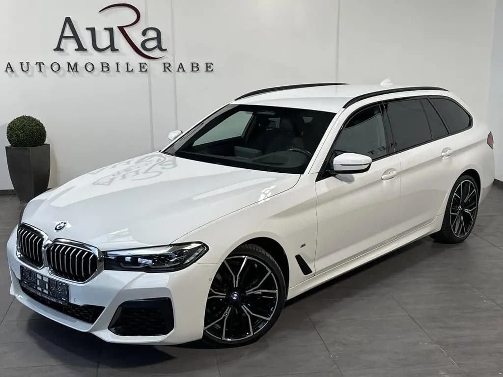 Main__Slider__Photo:BMW 5 Series 520d Touring xDrive M-Sport NAV+LED+AHK+HEAD-UP 11/2022-0