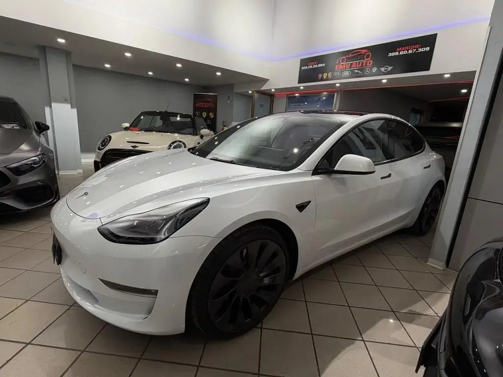Main__Slider__Photo:Tesla Model 3 Long Range AWD Performance iva 12/2022-1