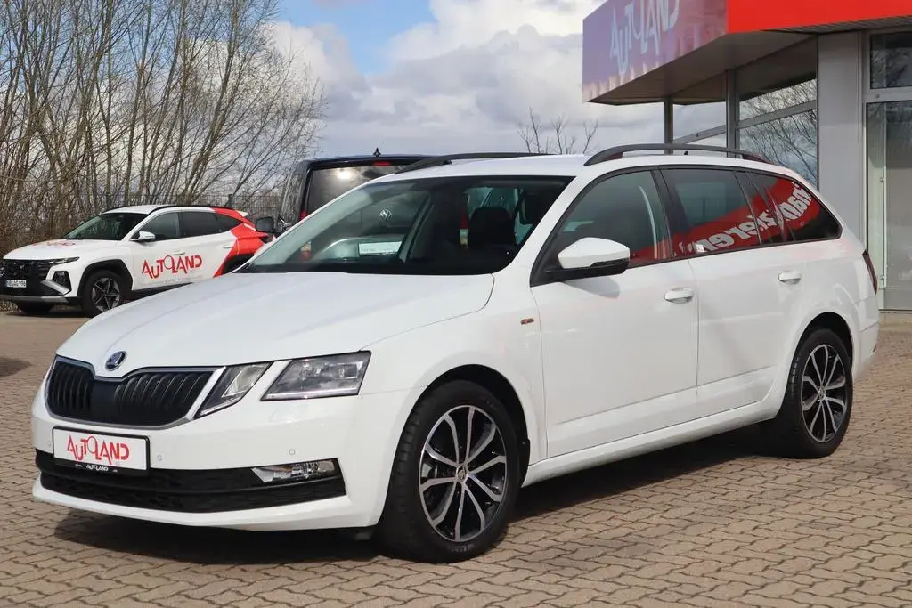 Main__Slider__Photo:Skoda Octavia Combi 1.5 TSI Soleil LED Navi Tempomat 11/2020-1