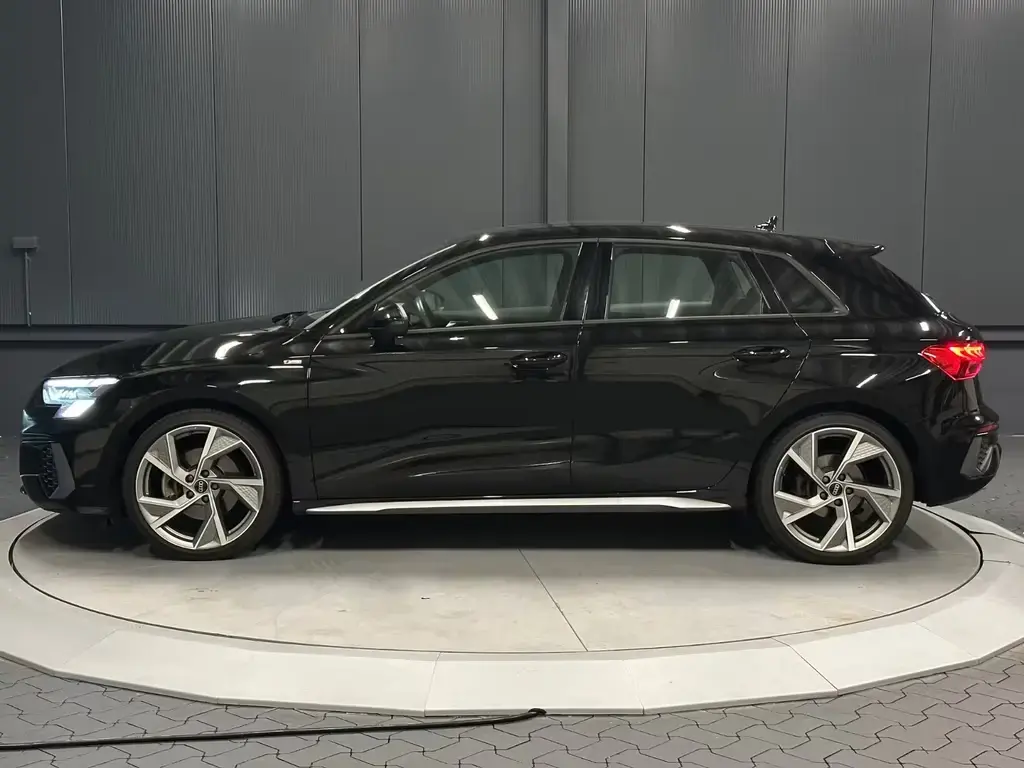 Main__Slider__Photo:Audi A3 Sportback 40 TDI quattro S-Line*19Zoll*Matrix 03/2023-1