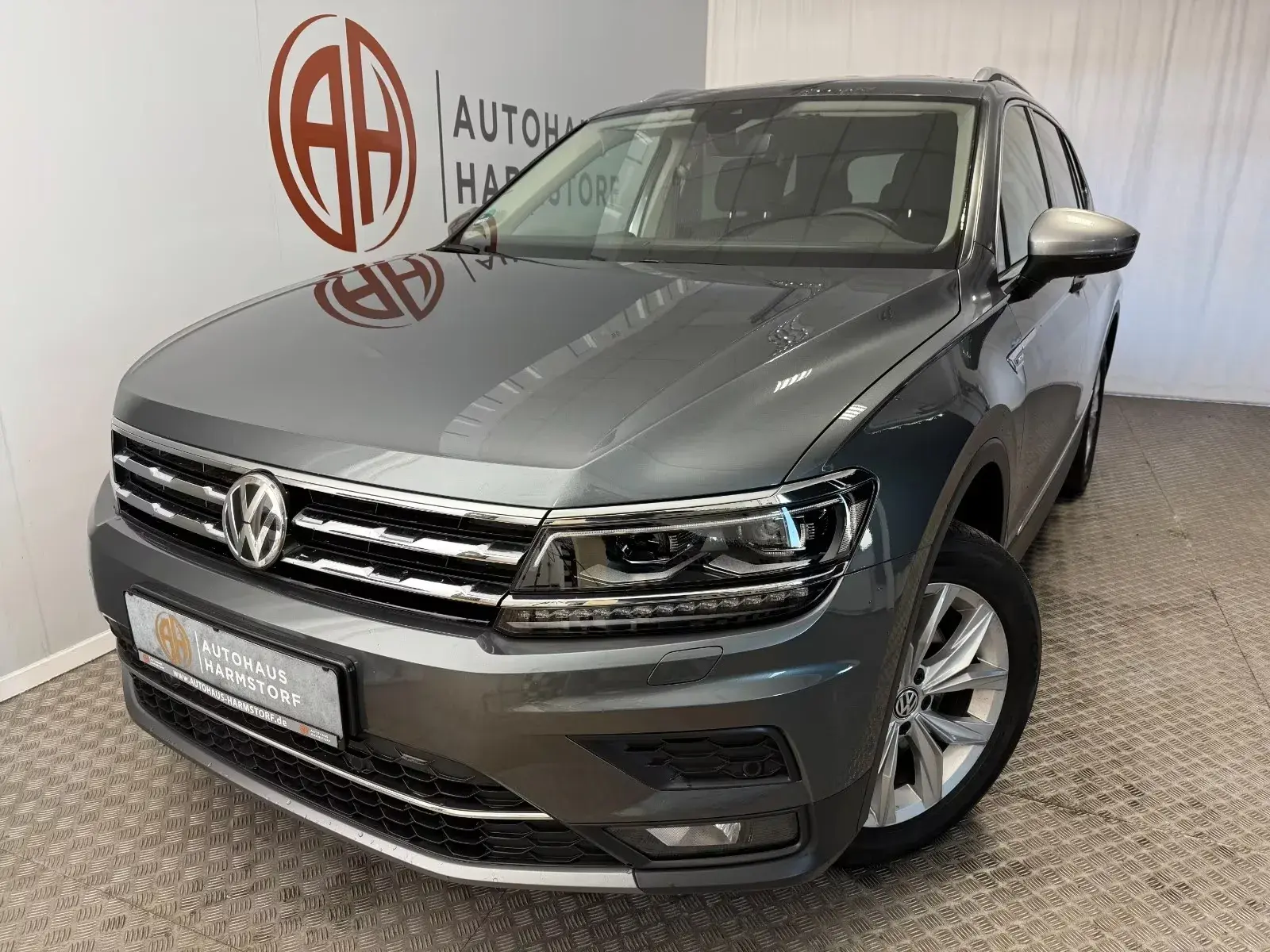 Main__Slider__Photo:Volkswagen Tiguan Allspace 11/2020-1