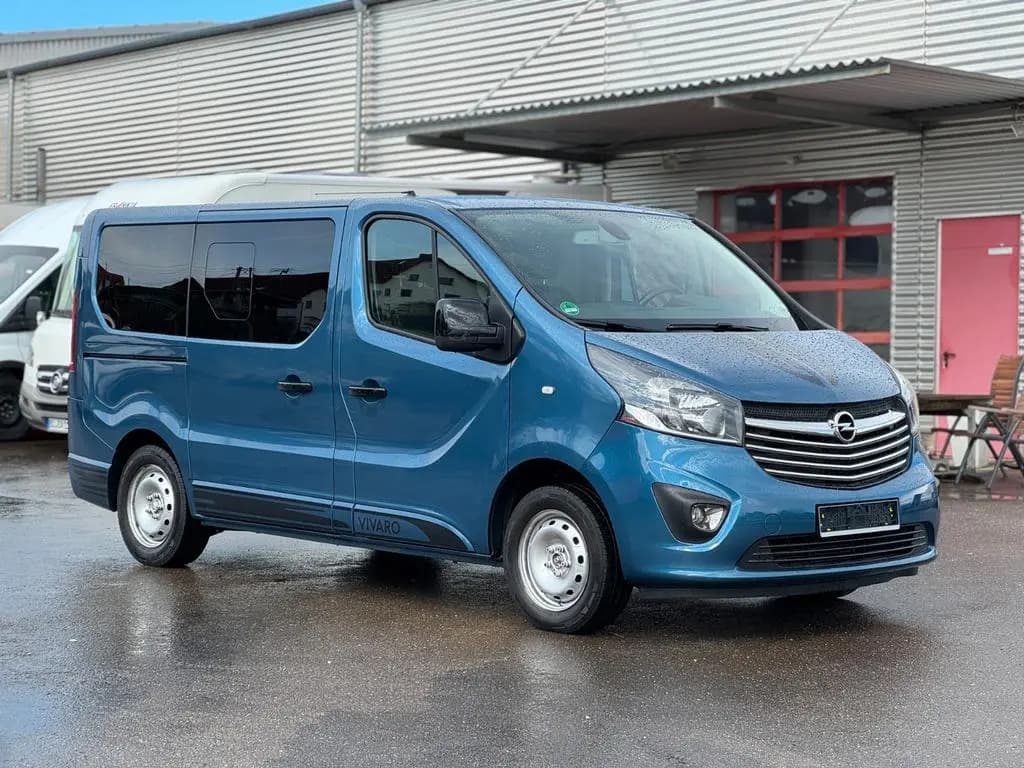 Main__Slider__Photo:Opel Vivaro B Kombi Tourer Sport L1H1 8-Sitzer 12/2018-0