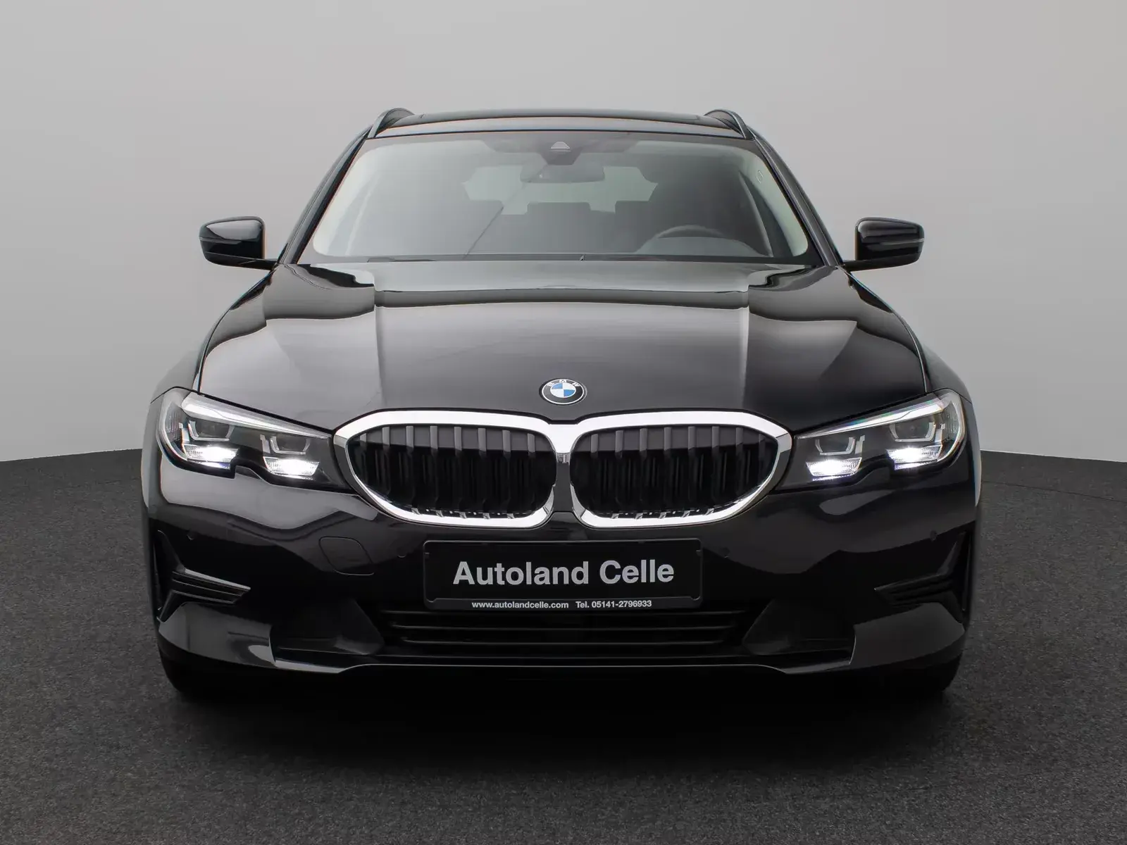 Main__Slider__Photo:BMW 3 Series 03/2020-1