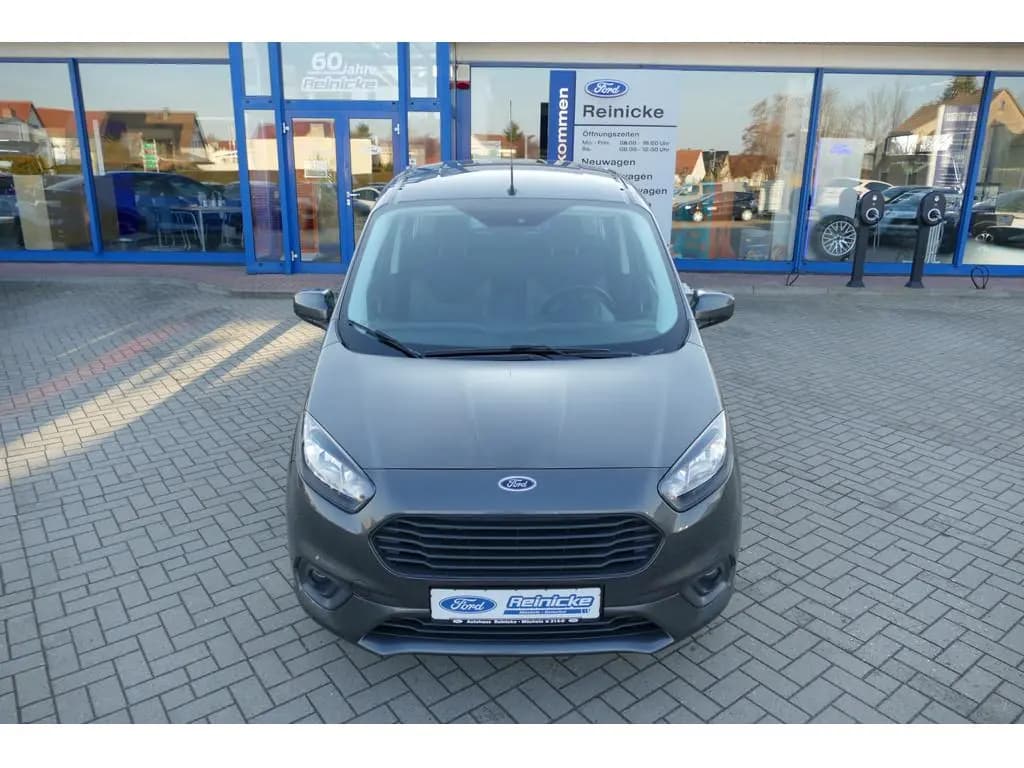 Main__Slider__Photo:Ford Tourneo Courier 1.0 EcoBoost Trend SHZ NAVI 06/2019-0