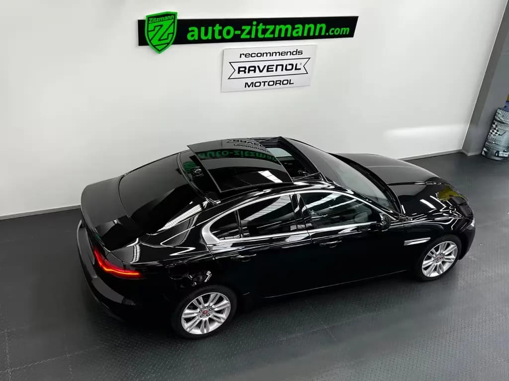 Main__Slider__Photo:Jaguar XE S  AWD 4x4 *LEDER*PANO*LED*NAVI*ACC*360°CAM* 03/2021-0
