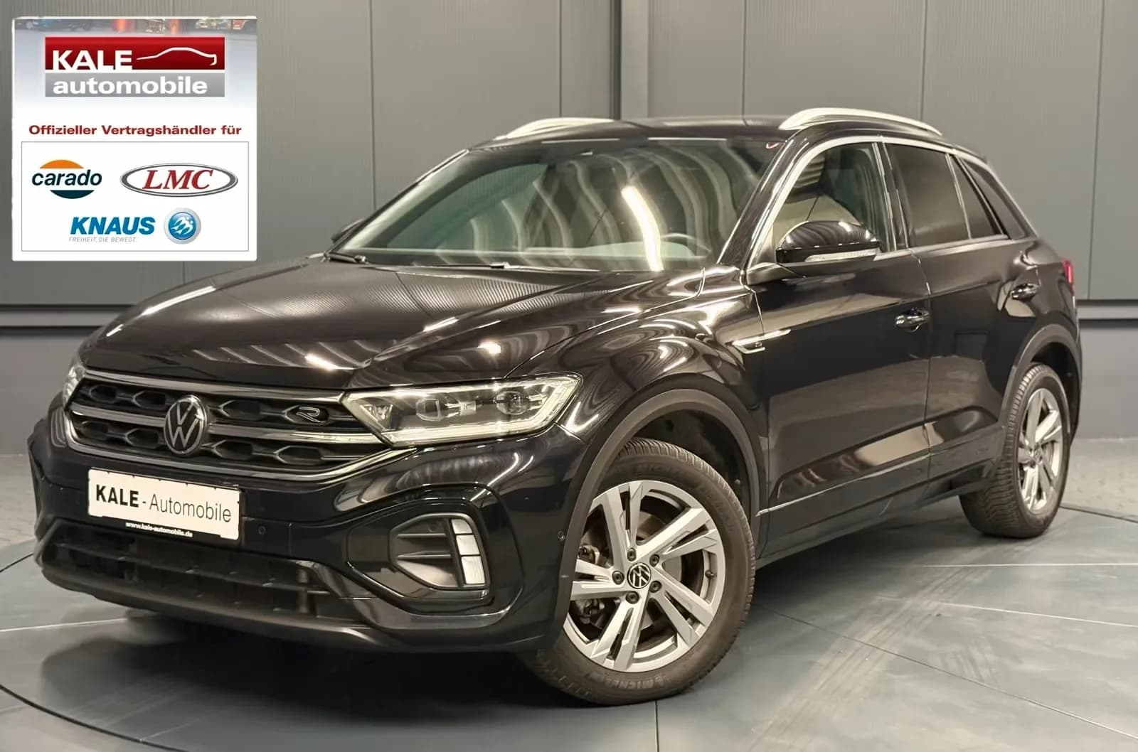 Main__Slider__Photo:Volkswagen T-Roc 01/2023-0
