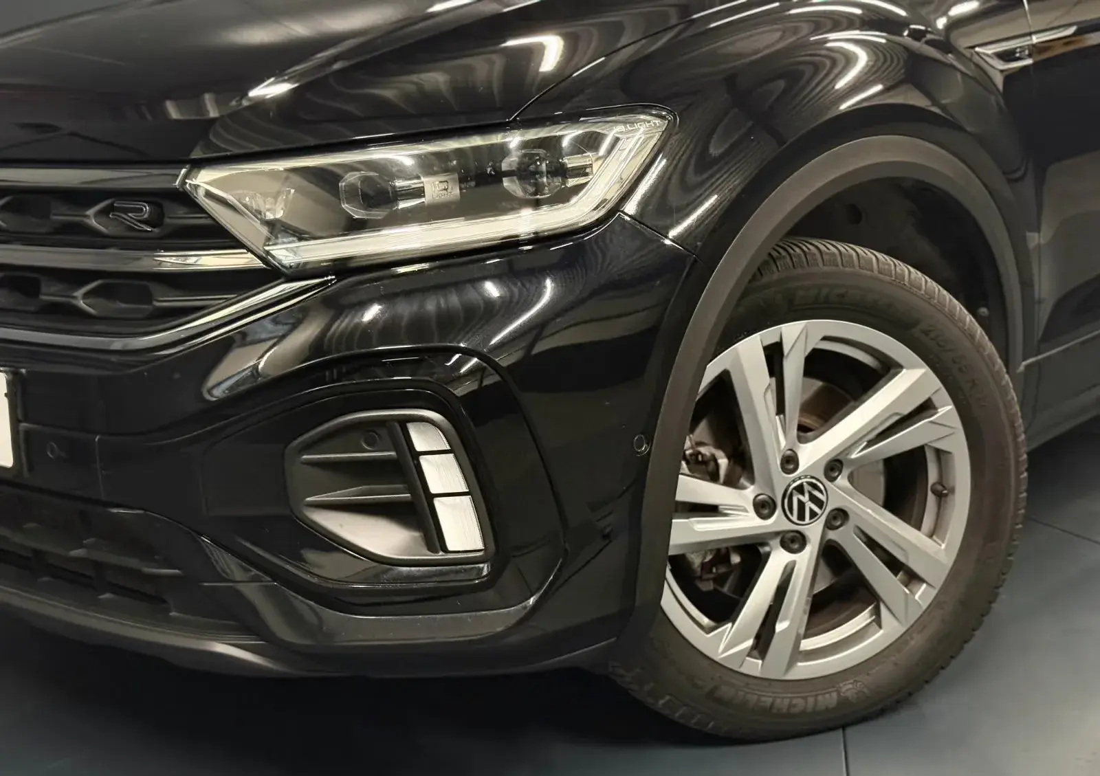 Main__Slider__Photo:Volkswagen T-Roc 01/2023-1