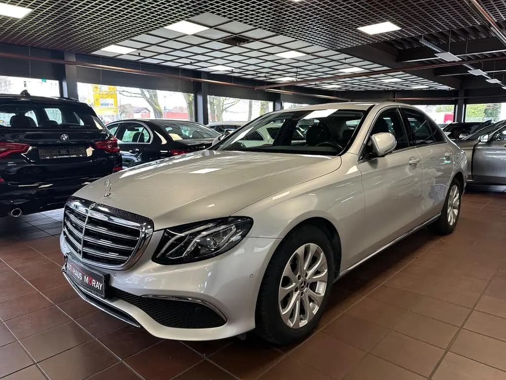 Main__Slider__Photo:Mercedes-Benz E-Class 200 4Matic Limousine, Exclusive, Memory 07/2018-0