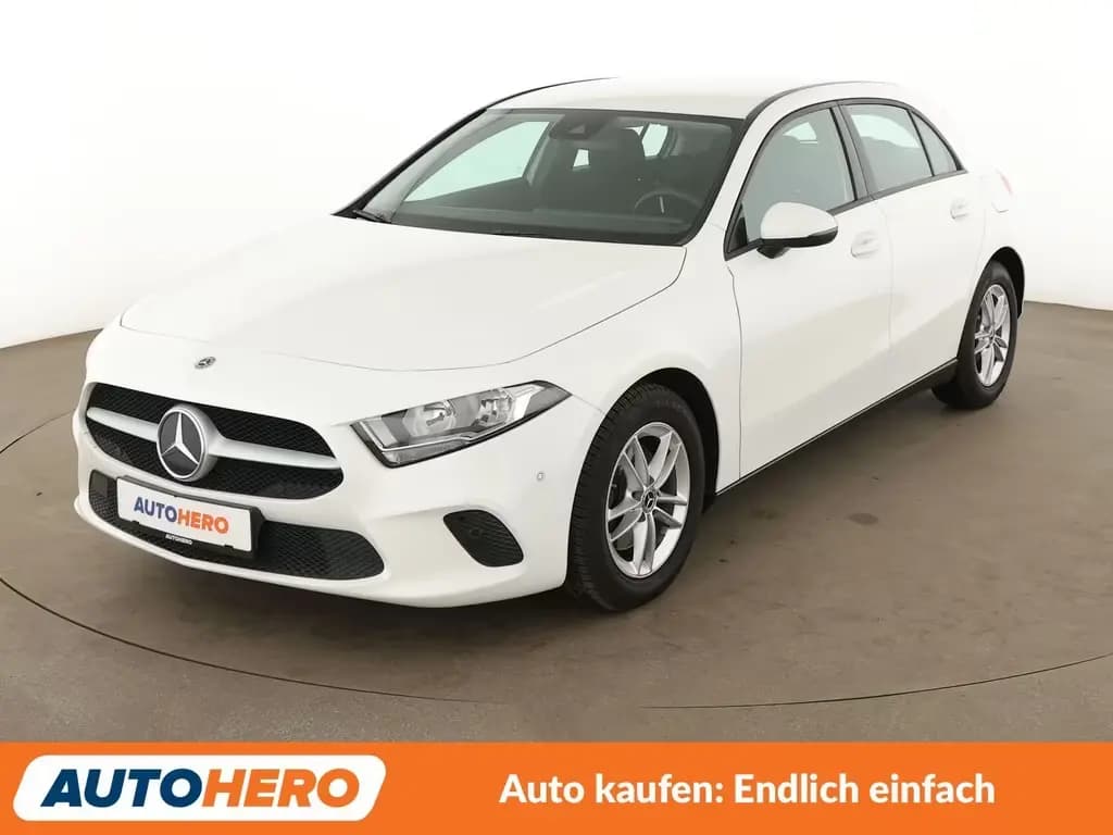 Main__Slider__Photo:Mercedes-Benz A 200 Aut.*NAVI*PDC*SHZ*TEMPO*KLIMA*MBUX* 04/2019-0