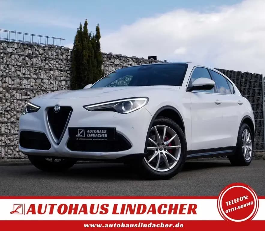 Main__Slider__Photo:Alfa Romeo Stelvio 2.0T First Edition Q4 |Navi |Leder |Xeno 08/2017-0