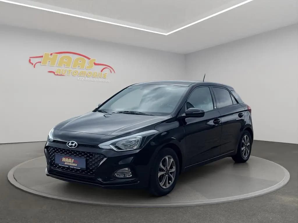 Main__Slider__Photo:Hyundai i20 YES! *Kamera*Tempomat*aus 1.Hand* 02/2020-0