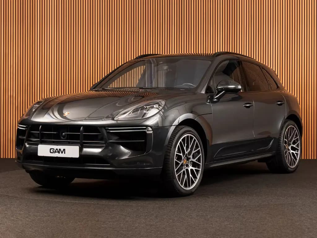 Main__Slider__Photo:Porsche Macan Turbo SportDesign-BURMESTER-18w-21"-PANO 02/2020-0