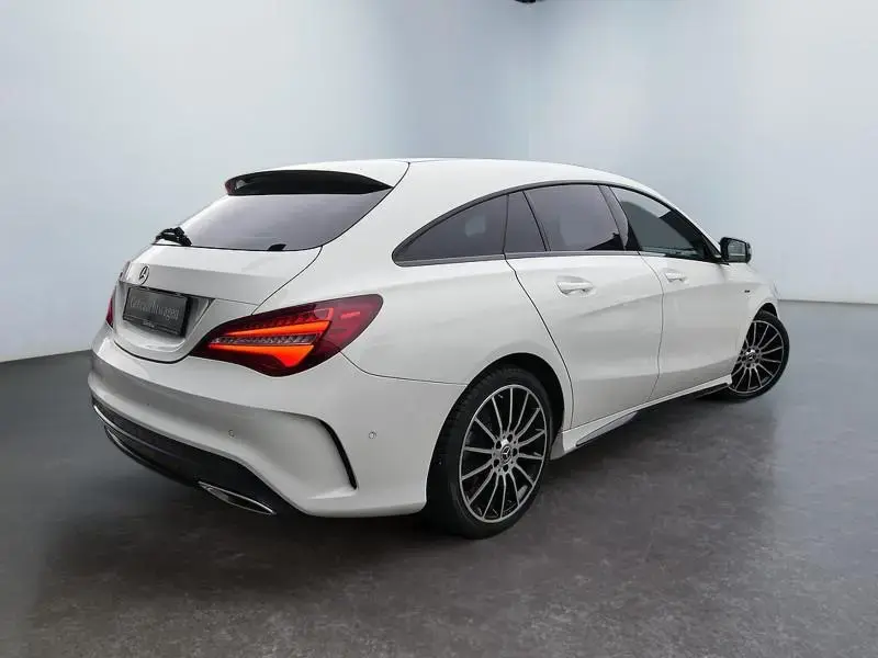 Main__Slider__Photo:Mercedes-Benz CLA-Class 200 SB PEAK AMG NIGHT KAMERA PANO PDC SHD 03/2018-1