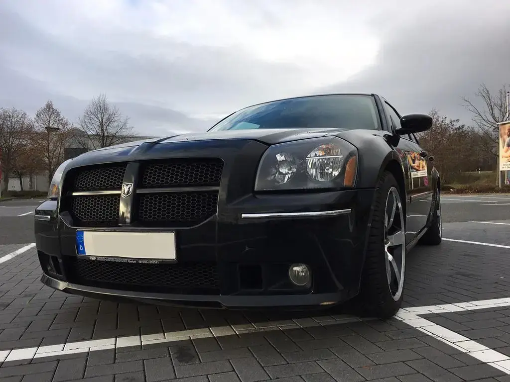 Main__Slider__Photo:Chrysler 300C Touring SRT8 6.1 Autom. SRT8 03/2007-1