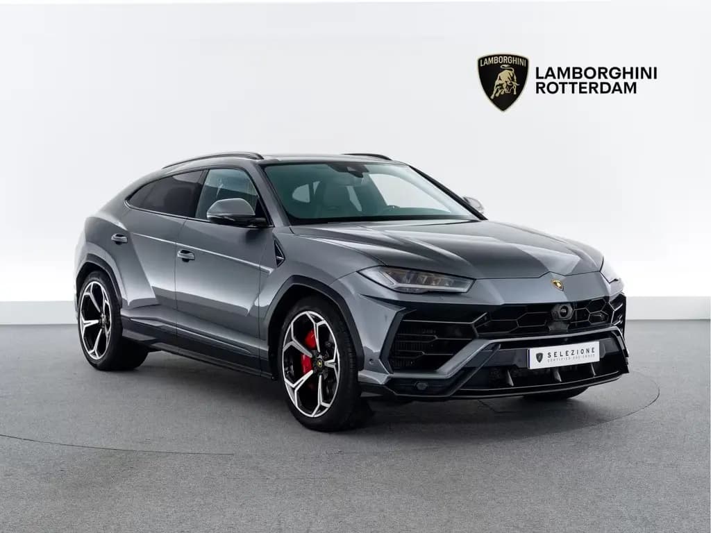 Main__Slider__Photo:Lamborghini Urus Carbon I B&O I Winter tires 07/2019-0