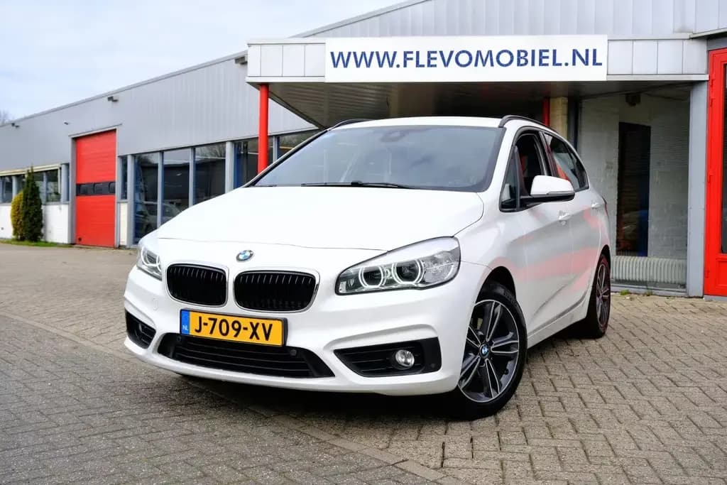 Main__Slider__Photo:BMW 2 Series 218 Active Tourer 2-serie 218i High Executive Au 03/2018-0