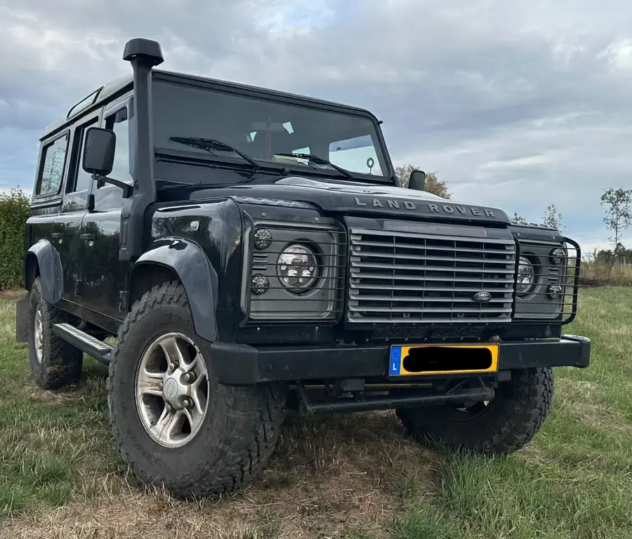 Main__Slider__Photo:Land Rover Defender 110 TD4 Station Wagon, Kupplung neu 11/2011-1