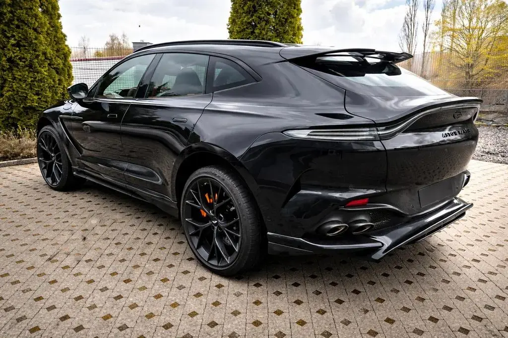 Main__Slider__Photo:Aston Martin DBX 4.0 V8 707 01/2026-1