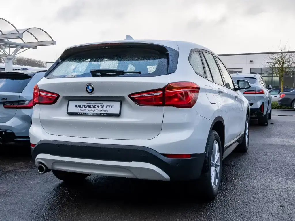 Main__Slider__Photo:BMW X1 sDrive18i Advantage FACEL. AHK NAVI SHZ PDC 05/2020-1