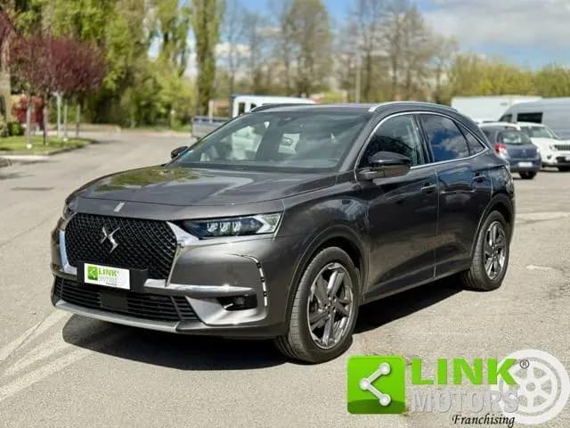 Main__Slider__Photo:DS Automobiles DS7 (Crossback) DS AUTOMOBILES DS 7 Crossback BlueHDi 130 aut. G 06/2021-0