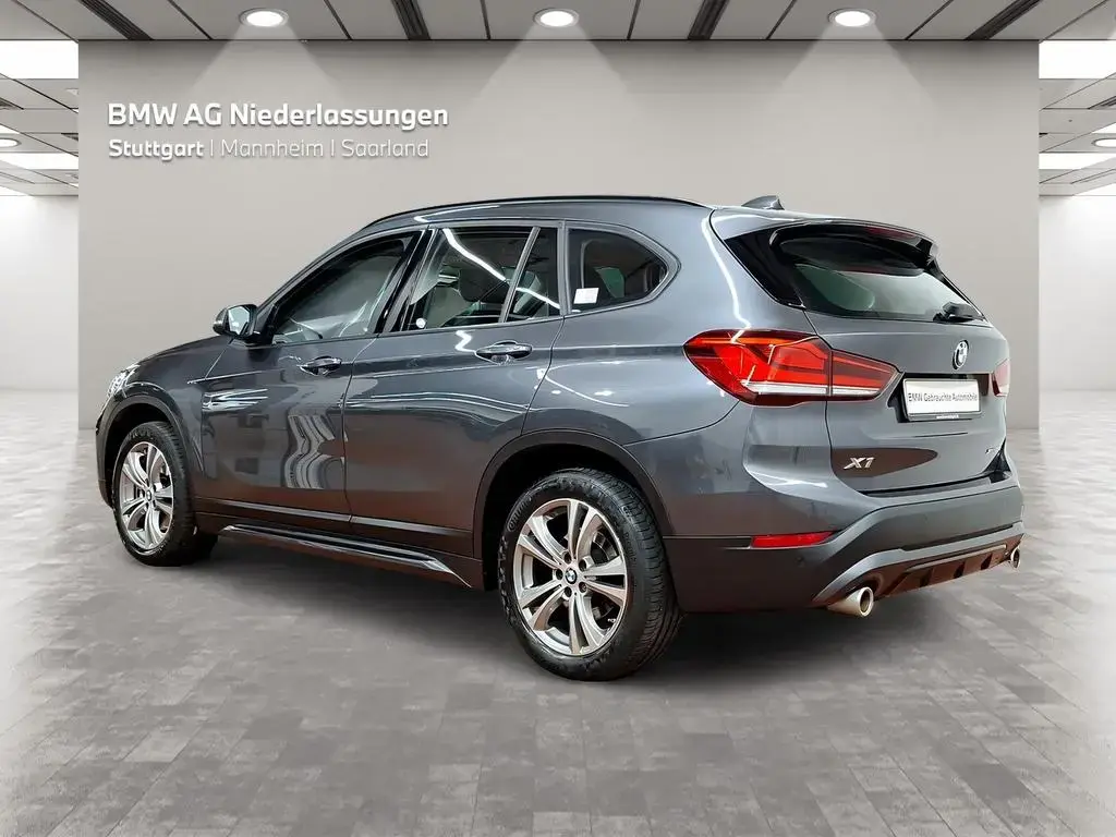 Main__Slider__Photo:BMW X1 xDrive20i Sport Line Navi Parkassist LED 12/2019-1