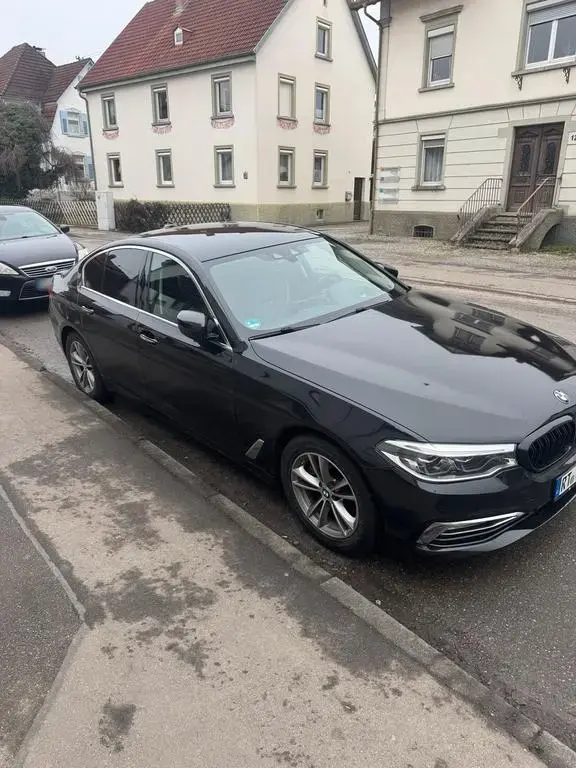 Main__Slider__Photo:BMW 5 Series 520d Luxury Line 10/2018-1