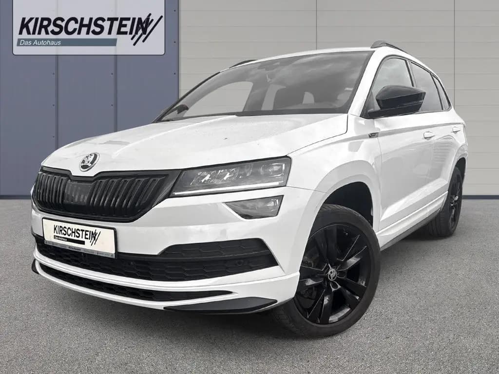 Main__Slider__Photo:Skoda Karoq Sportline 1.5 TSI WR AHK Pano Navi Canton 12/2019-0
