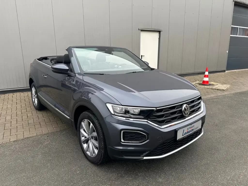 Main__Slider__Photo:Volkswagen T-Roc 1,5 TSI Cabriolet Style 08/2020-0