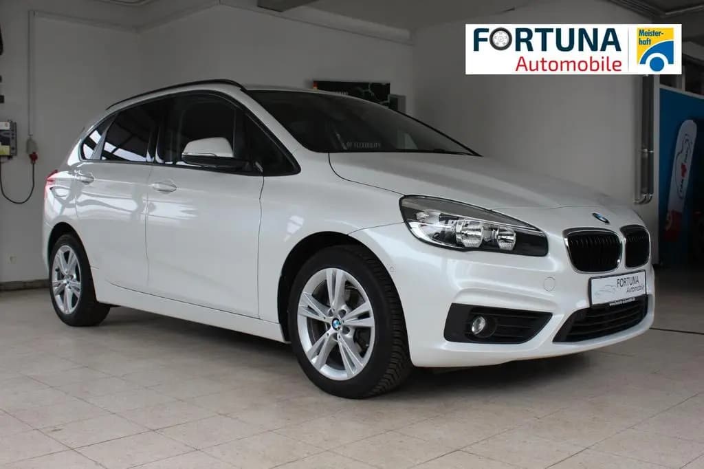 Main__Slider__Photo:BMW 2 Series 218i Active Tourer Navi AHK abnehmbar 09/2016-0