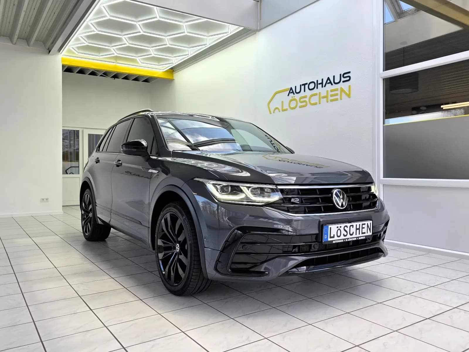 Main__Slider__Photo:Volkswagen Tiguan Allspace 12/2022-0