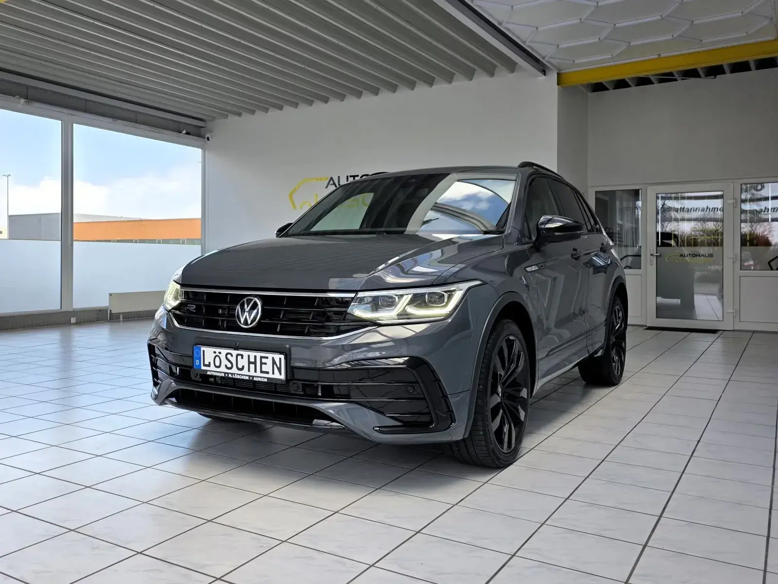 Main__Slider__Photo:Volkswagen Tiguan Allspace 12/2022-1