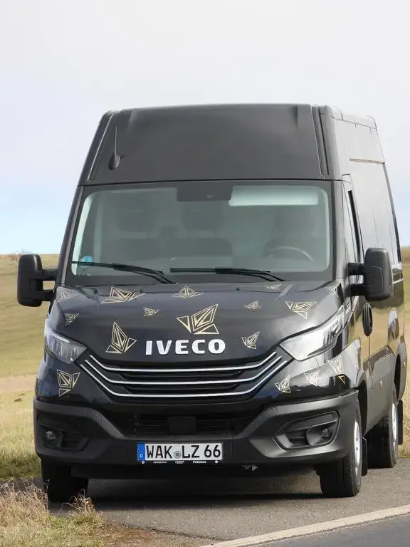 Main__Slider__Photo:Iveco Daily 35S18 3,0L Diesel H2L3 09/2022-1