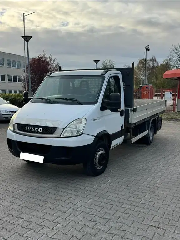 Main__Slider__Photo:Iveco Daily 65 C 17 Pritsche | 236,000Km 03/2011-1