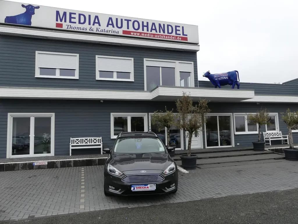 Main__Slider__Photo:Ford Focus Turnier Titanium"80TKM" 03/2018-0