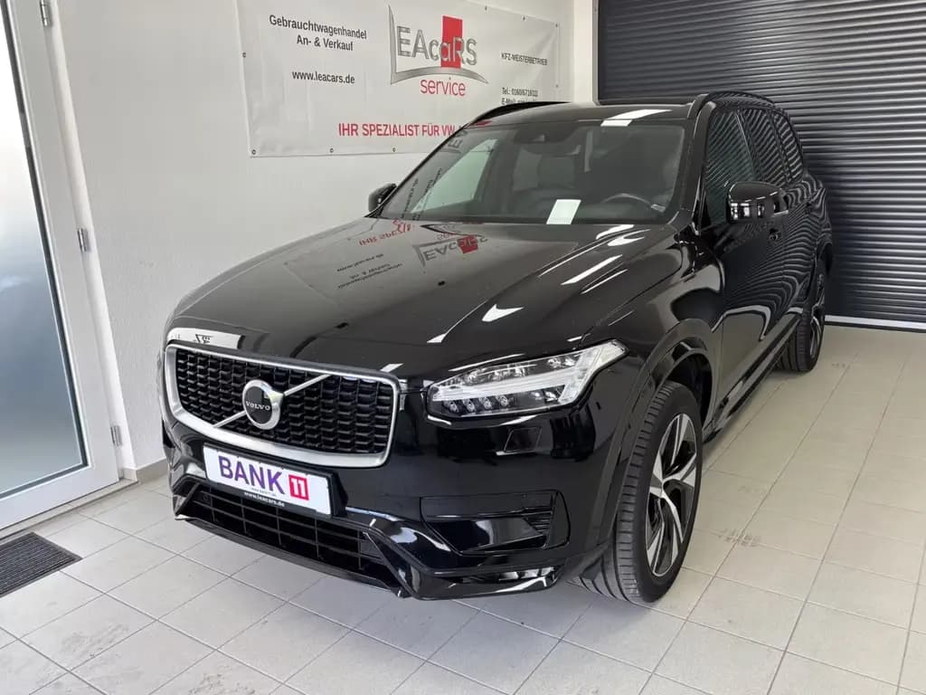 Main__Slider__Photo:Volvo XC90 R Design AWD/1Hand/AHK/Kamera/8FACH 04/2020-0