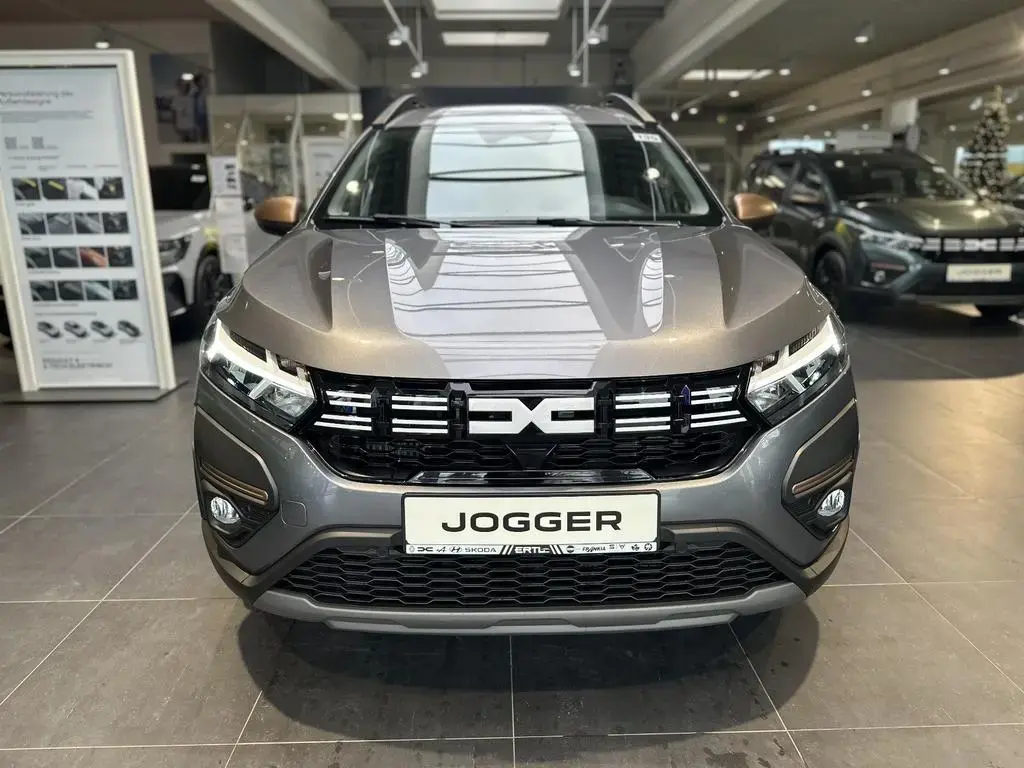 Main__Slider__Photo:Dacia Jogger Extreme TCe 110PS 03/2026-1