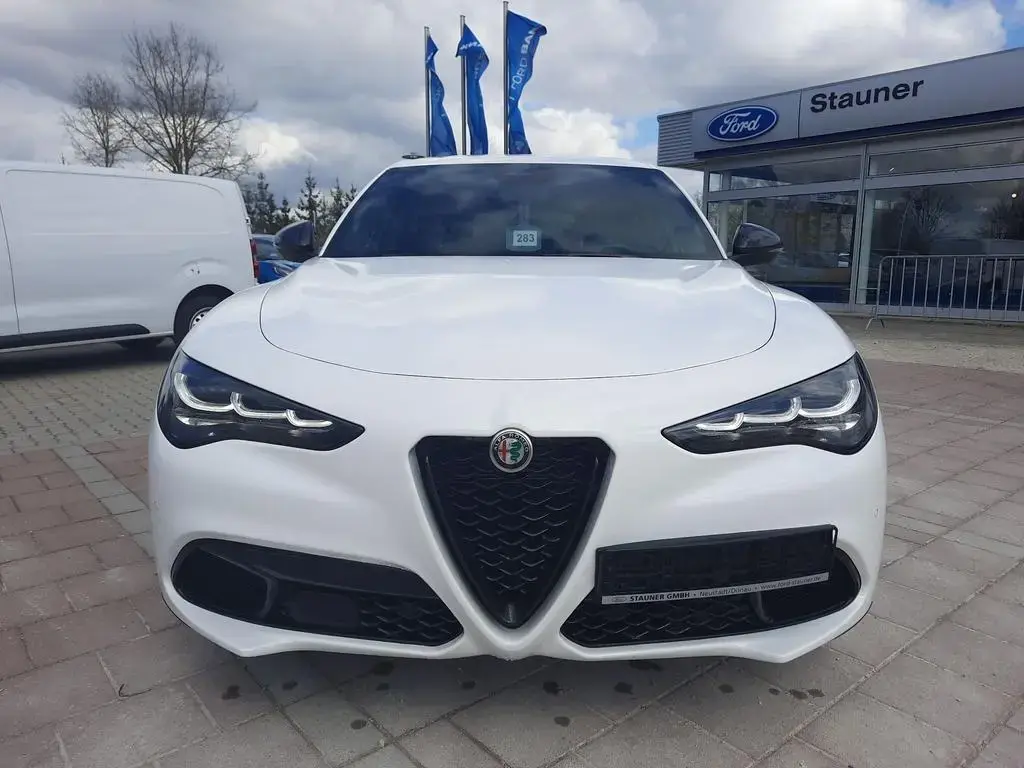 Main__Slider__Photo:Alfa Romeo Stelvio 2.2 JTDM Veloce Q4 Navi Kamera ACC Leder 06/2024-1