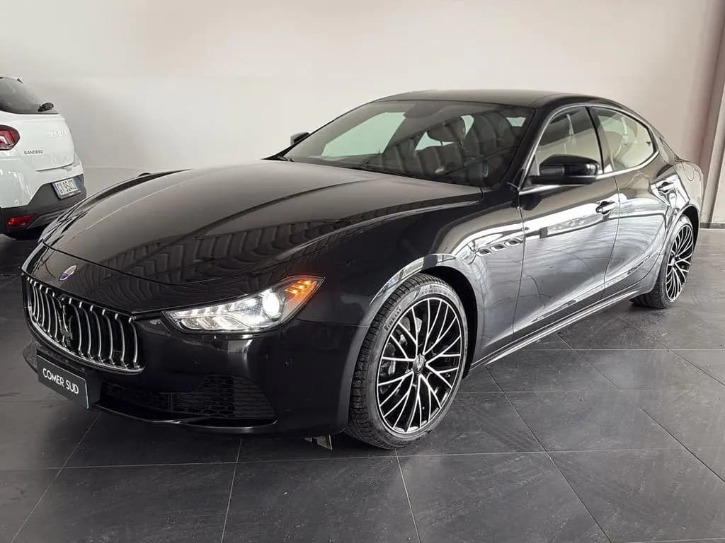 Main__Slider__Photo:Maserati Ghibli MASERATI Ghibli III 2013 - Ghibli 3.0 V6 ds 250c 06/2017-0