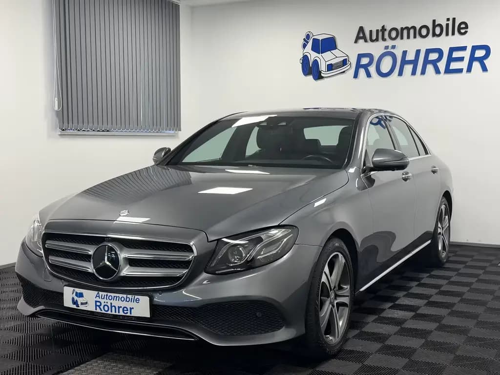 Main__Slider__Photo:Mercedes-Benz E-Class 350 d Wide MB-LED 360G HUD Standheiz. Distr.+ 07/2016-0
