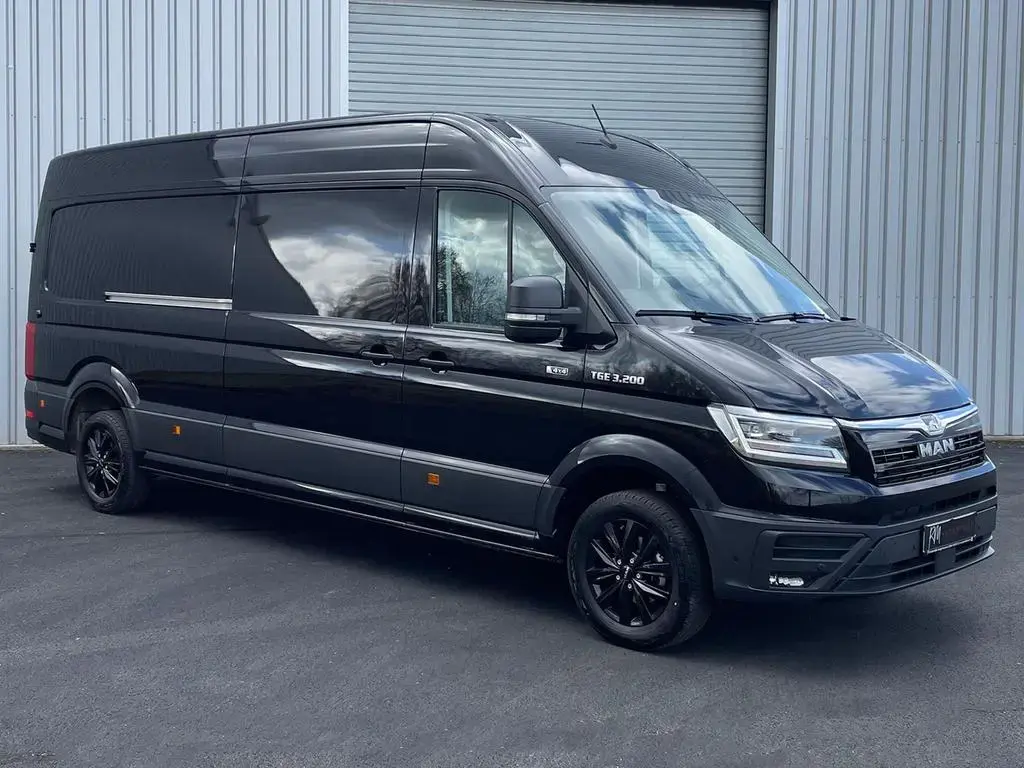 Main__Slider__Photo:MAN TGE 3.200 L4H3 Kasten 4x4 CAMPER DREHSITZE AHK 03/2026-1