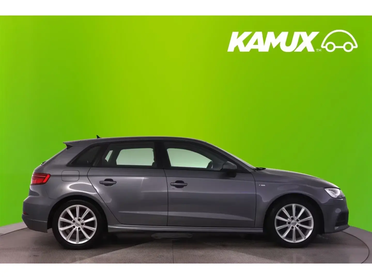 Main__Slider__Photo:Audi A3 05/2019-1