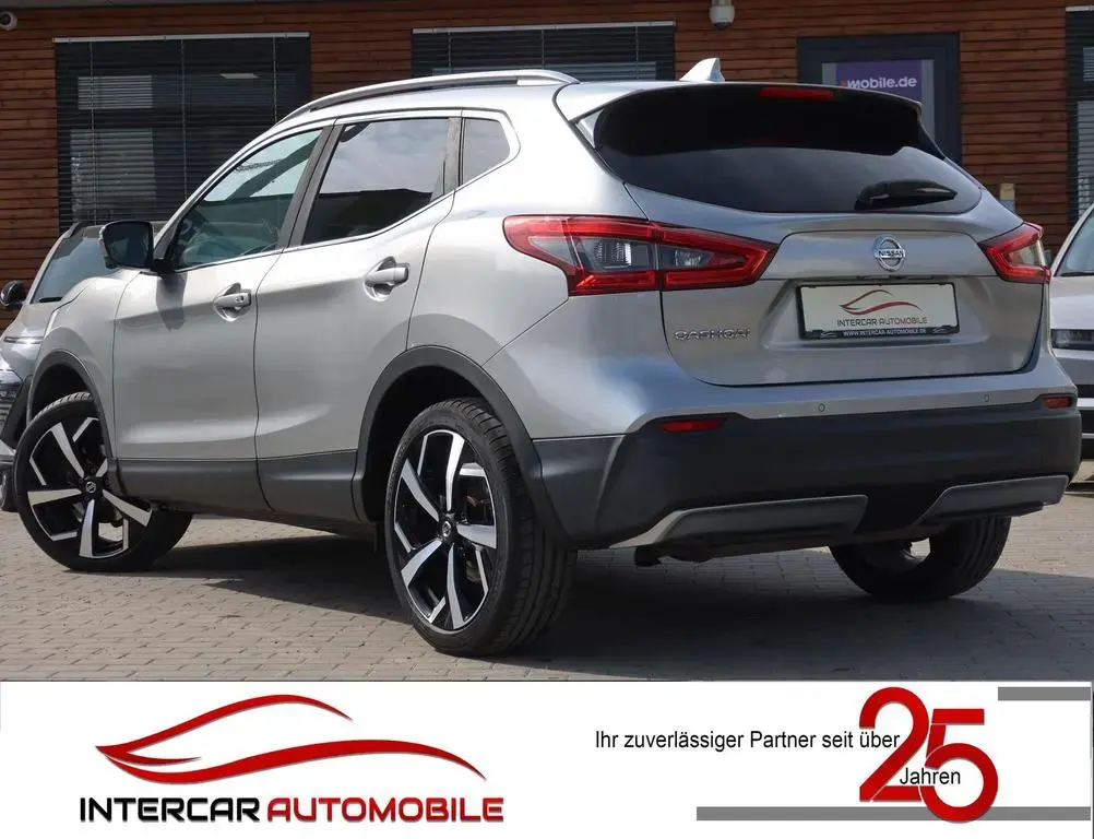 Main__Slider__Photo:Nissan Qashqai Tekna 360° |1.Hand|Leder|Assistent P.| 03/2018-1