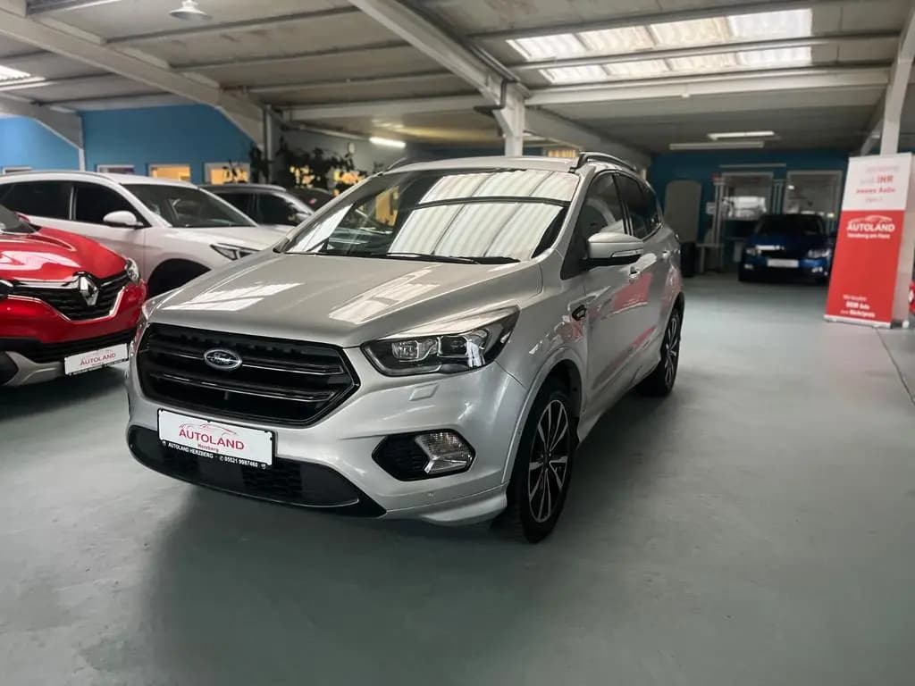 Main__Slider__Photo:Ford Kuga 08/2019-0