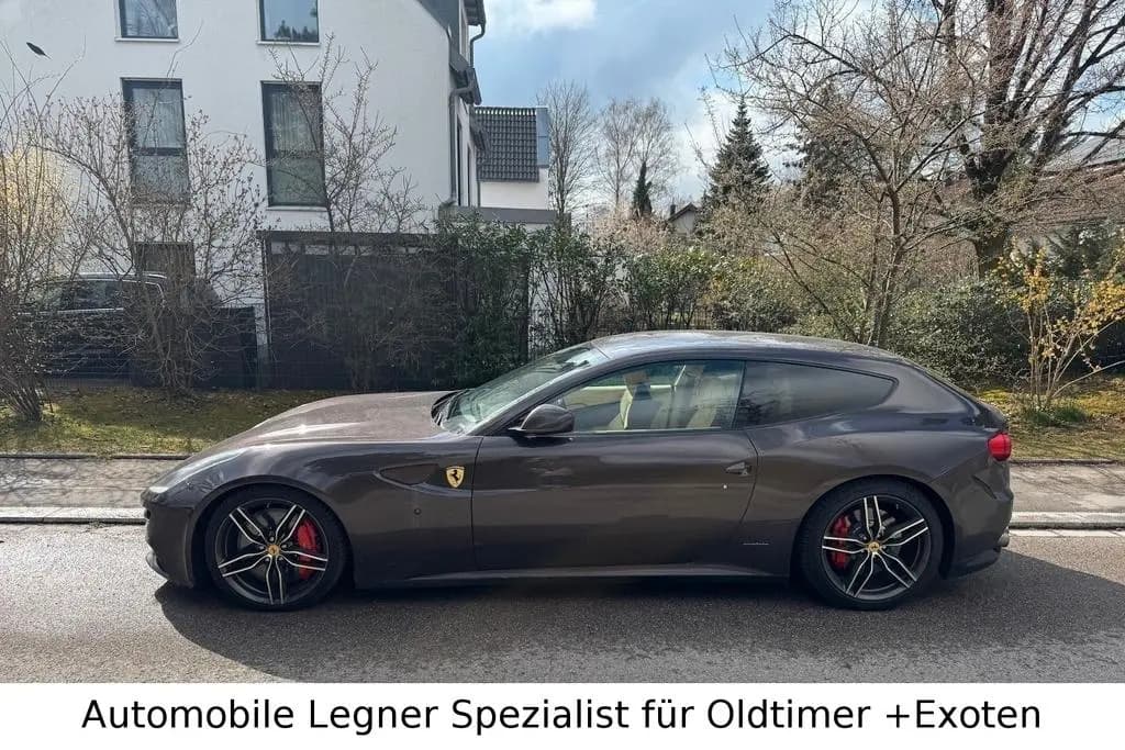 Main__Slider__Photo:Ferrari Atelier deutsche Auslieferung aus 2. Hand 04/2012-0