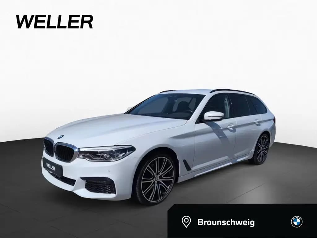 Main__Slider__Photo:BMW 520 d xD Tour. M SPORT AdLED DA+ HUD Sthz SoftCl 07/2020-0
