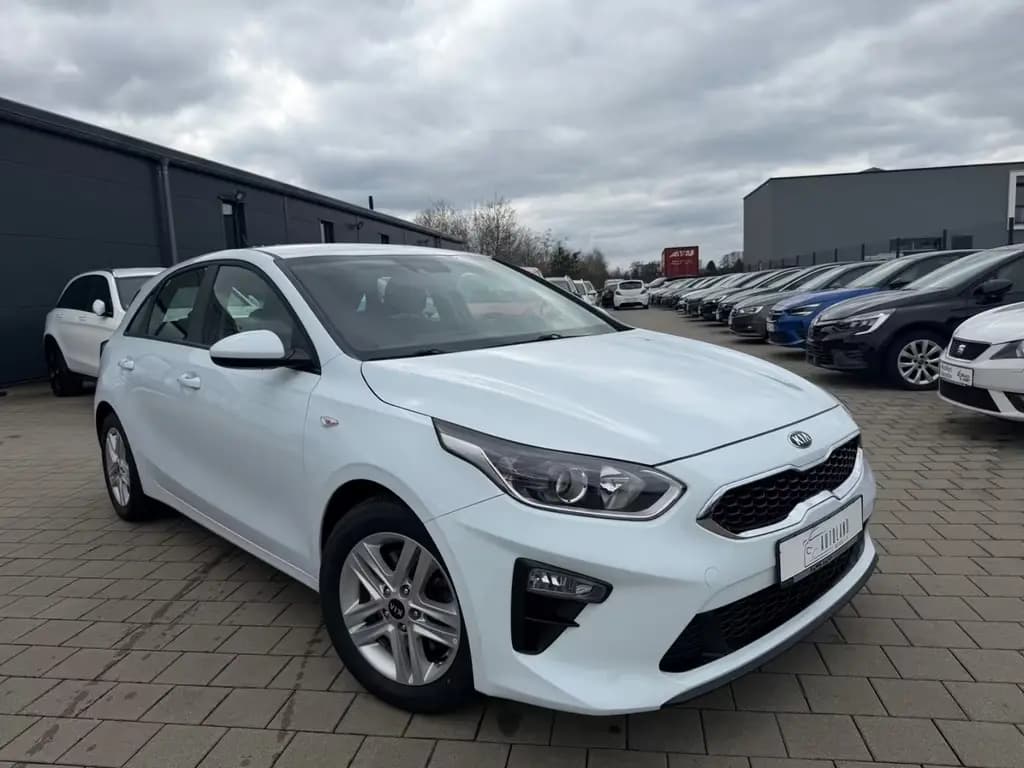 Main__Slider__Photo:Kia Ceed / Ceed 1.0 T-GDI 100 09/2020-0